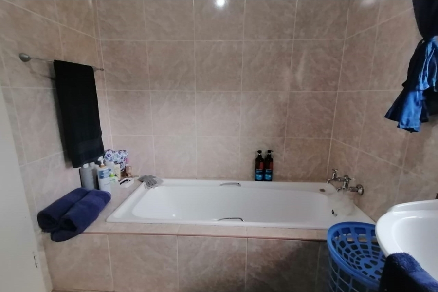 3 Bedroom Property for Sale in Deneysville Free State